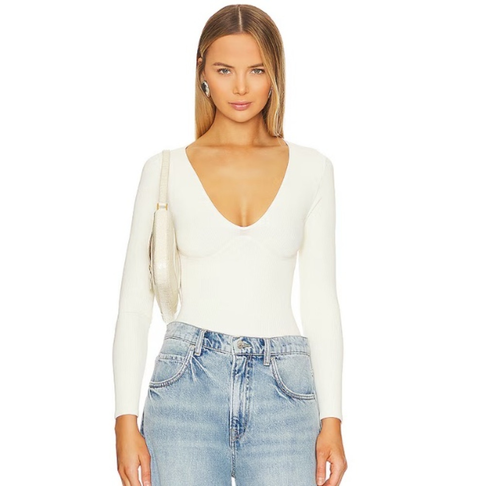 nwt FREE PEOPLE Meg Seamless V Neck Bodysuit in Ivory